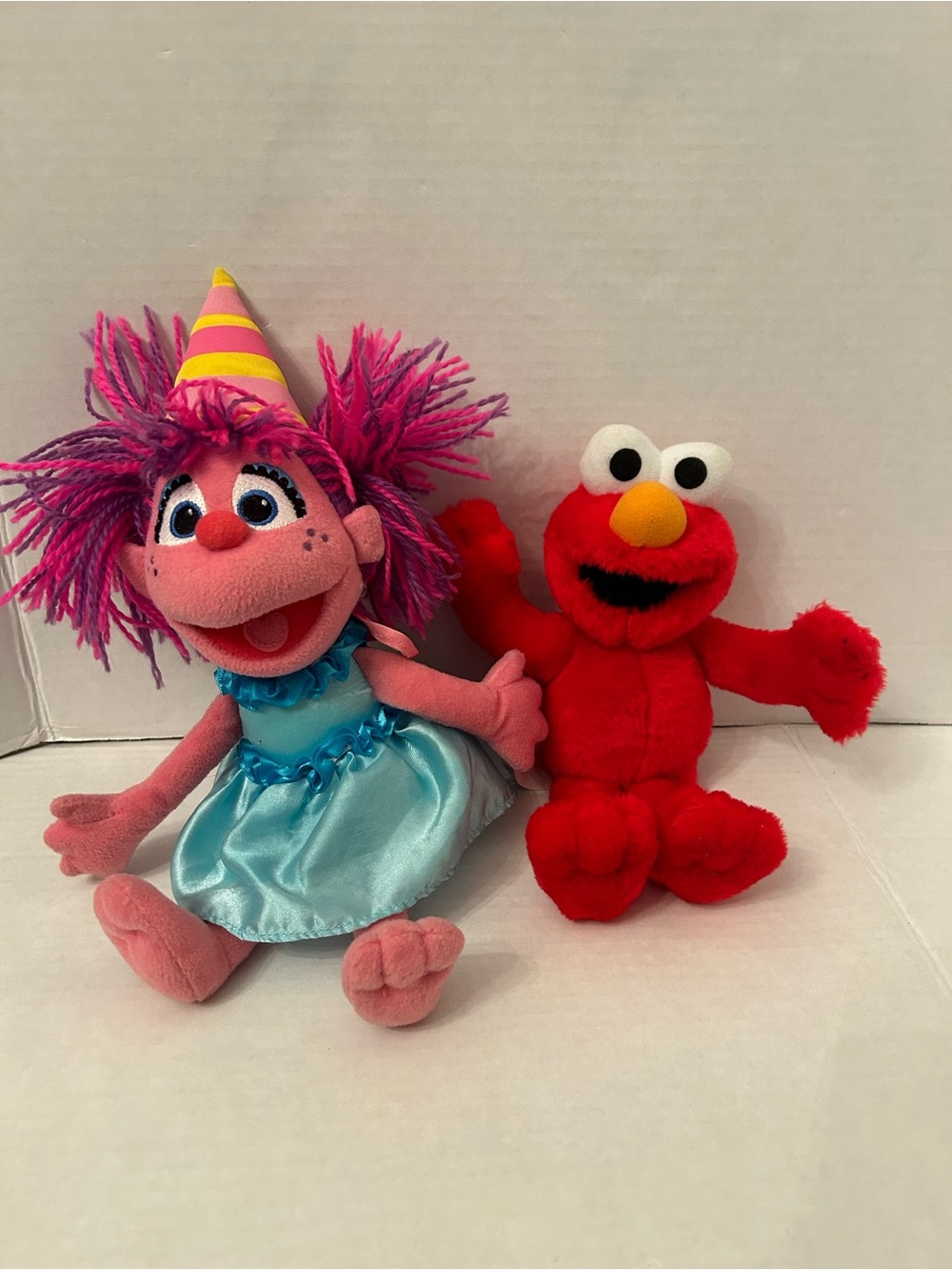 Sesame Street Elmo & Abby Cadabby Plush Set - Red & Pink
